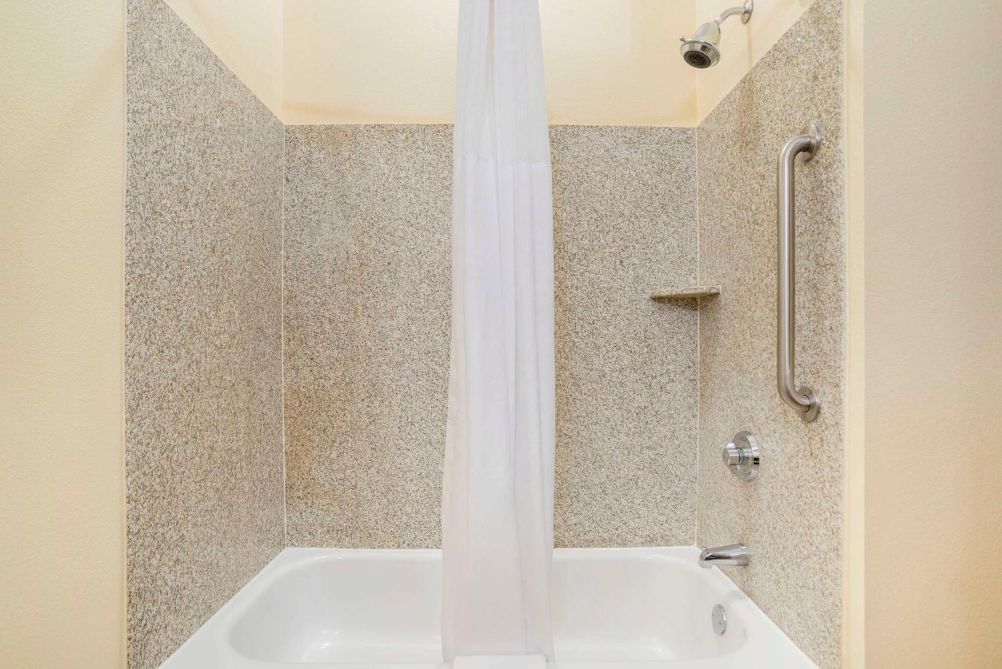 Best Western Plus Flowood Inn & Suites Exterior foto